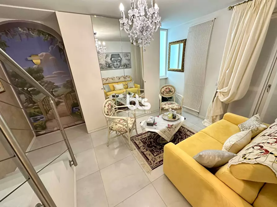 Immagine 12 di Appartamento in vendita  in Via Amora a Aviatico