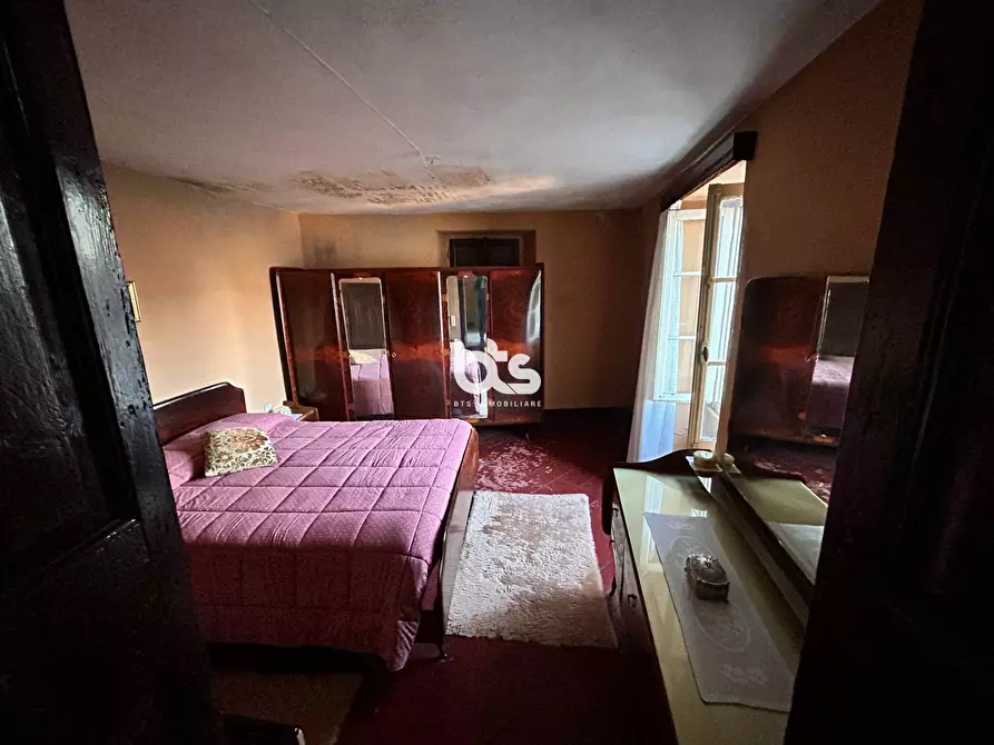 Immagine 22 di Rustico / casale in vendita  in via ponzano a Marone