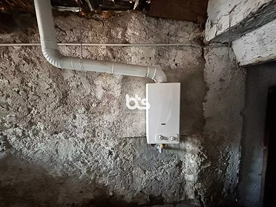 Immagine 23 di Rustico / casale in vendita  in via ponzano a Marone