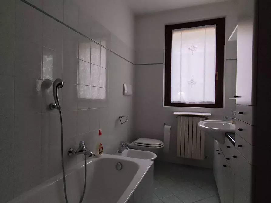 Immagine 12 di Appartamento in affitto  in via febo e isacco arcangeli a Sarnico