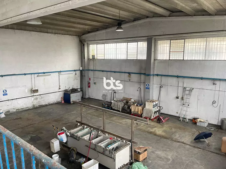 Immagine 10 di Capannone industriale in vendita  in via delle industrie a Colturano