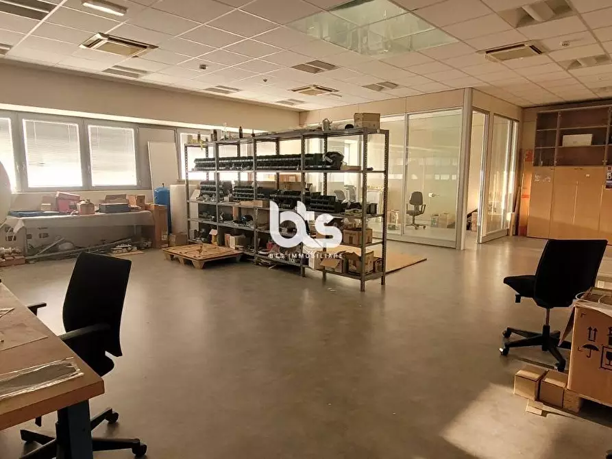 Immagine 11 di Capannone industriale in vendita  in via sant'anna a Rogno