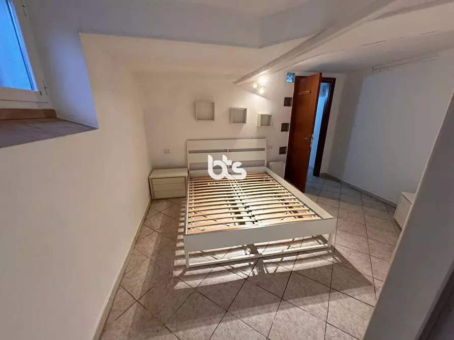 Immagine 5 di Appartamento in vendita  in via cureil a Rozzano