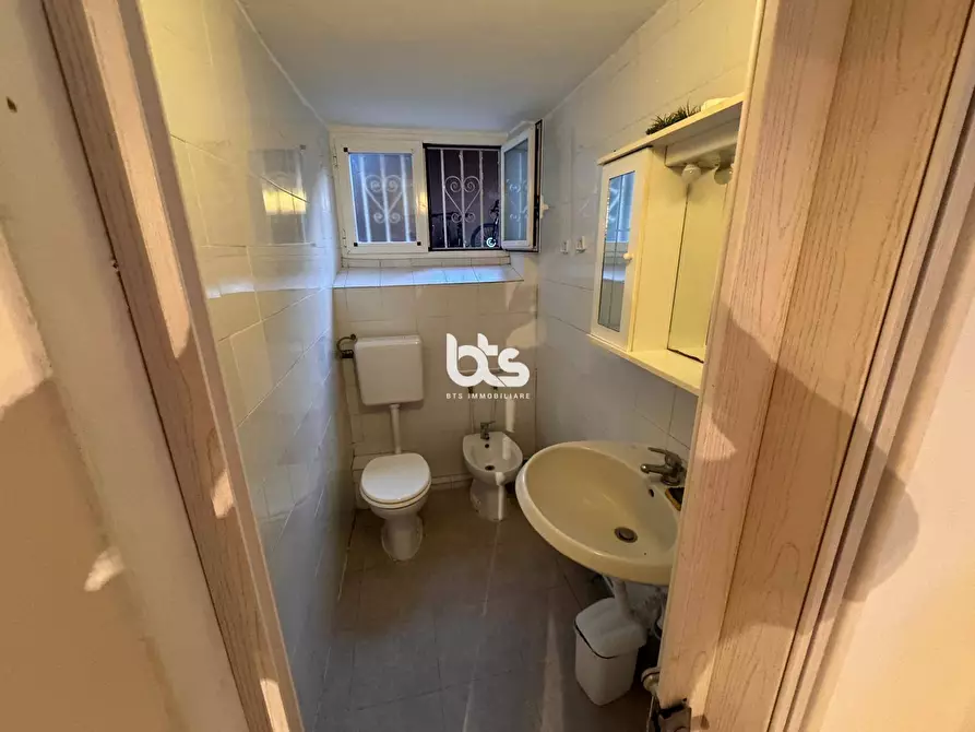 Immagine 9 di Appartamento in vendita  in via cureil a Rozzano