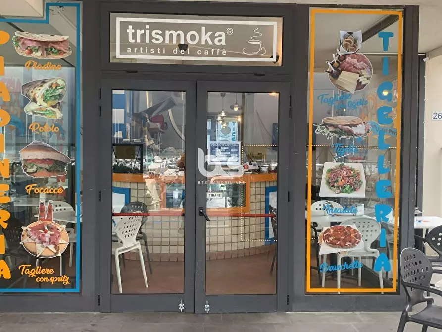 Immagine 3 di Attività commerciale in vendita  in via canneto a Iseo