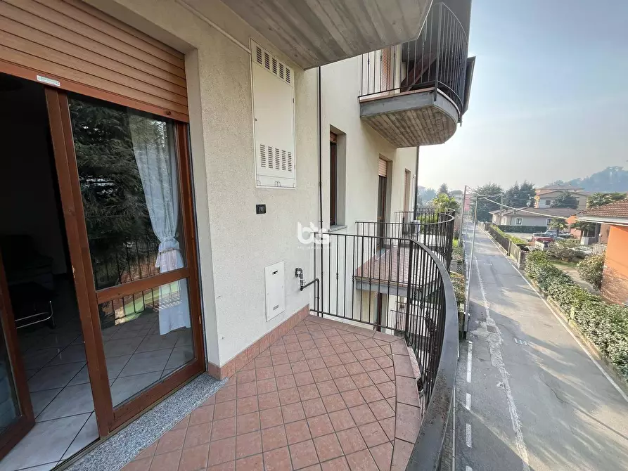 Immagine 21 di Appartamento in vendita  in via donizzetti a Villongo