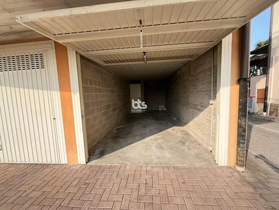 Immagine 23 di Appartamento in vendita  in via donizzetti a Villongo