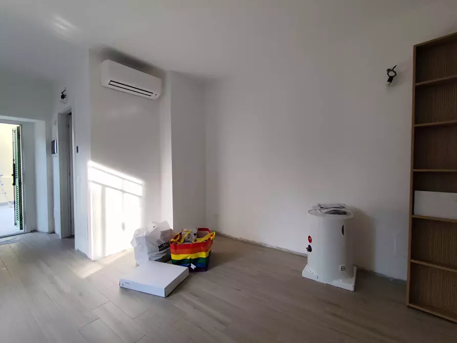 Immagine 3 di Appartamento in affitto  in via piazze a Marone