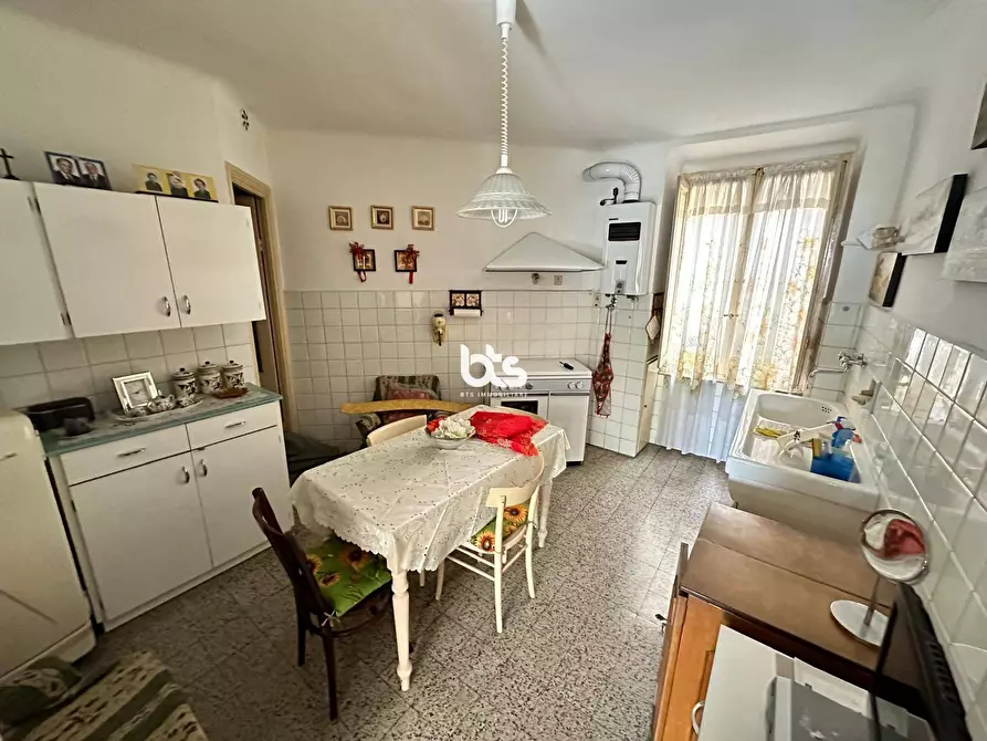 Immagine 7 di Appartamento in vendita  in Viale Italia a La Spezia