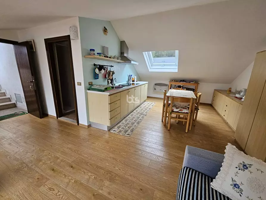 Immagine 6 di Appartamento in vendita  in via ronchelli a Riva Di Solto