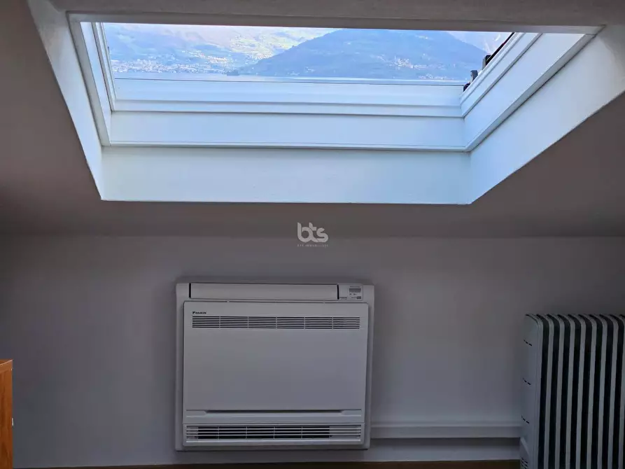 Immagine 14 di Appartamento in vendita  in via ronchelli a Riva Di Solto