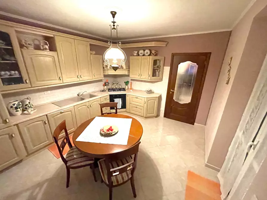 Immagine 27 di Villa in vendita  in Via Carlo Alberto a Verduno