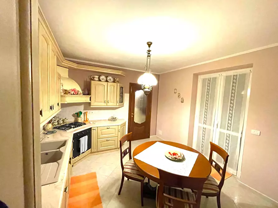 Immagine 26 di Villa in vendita  in Via Carlo Alberto a Verduno