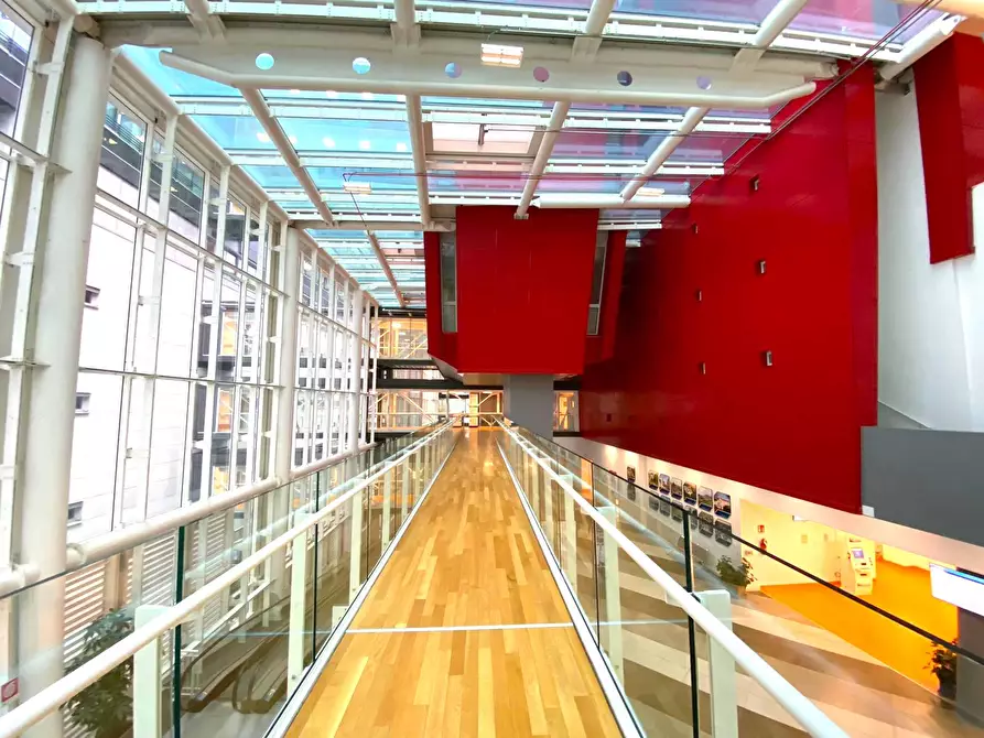 Immagine 10 di Locale commerciale in affitto  in Via Tanaro a Verduno