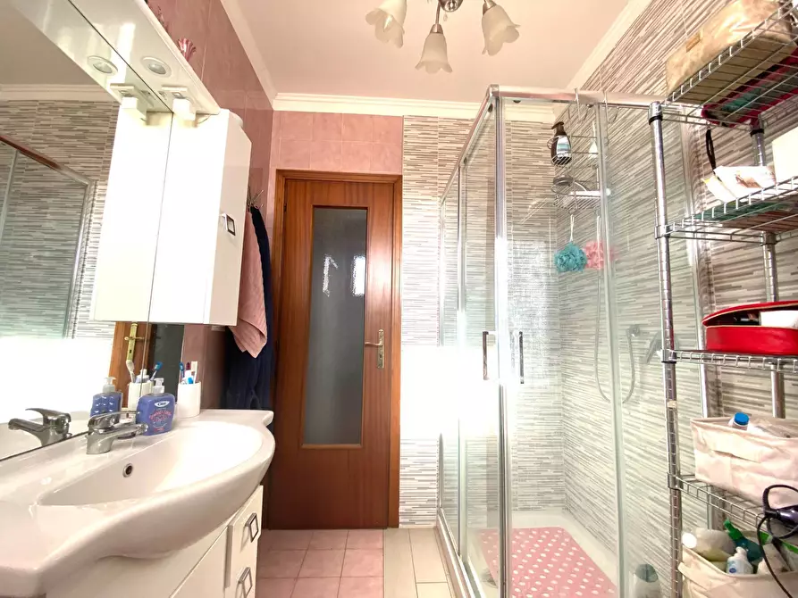 Immagine 15 di Appartamento in vendita  in Via Lunga a Villastellone