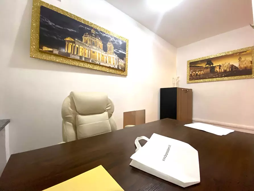 Immagine 11 di Locale commerciale in affitto  in Via Camillo Benso di Cavour a Rivoli