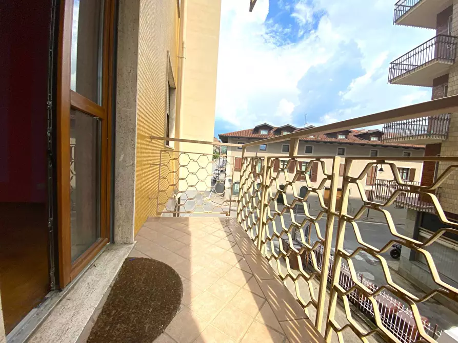 Immagine 21 di Appartamento in vendita  in Viale Divisione Cuneense a Dogliani