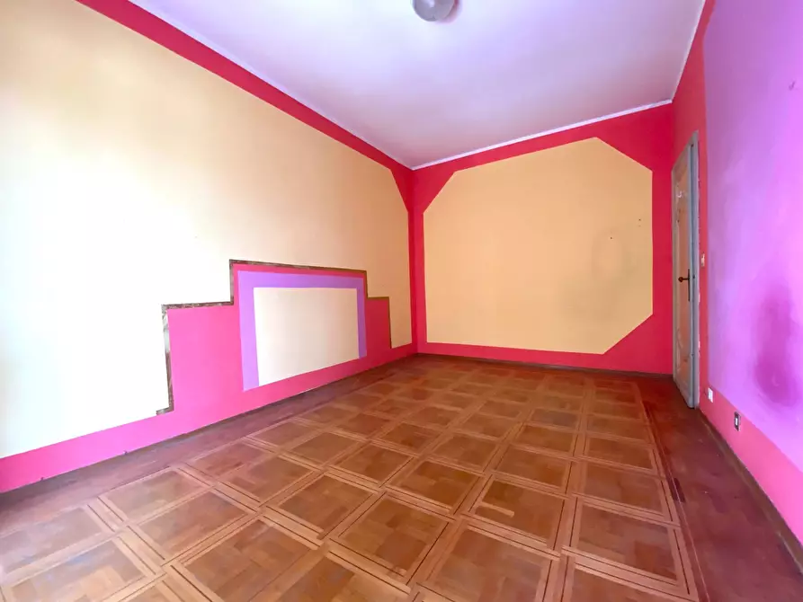 Immagine 25 di Appartamento in vendita  in Viale Divisione Cuneense a Dogliani