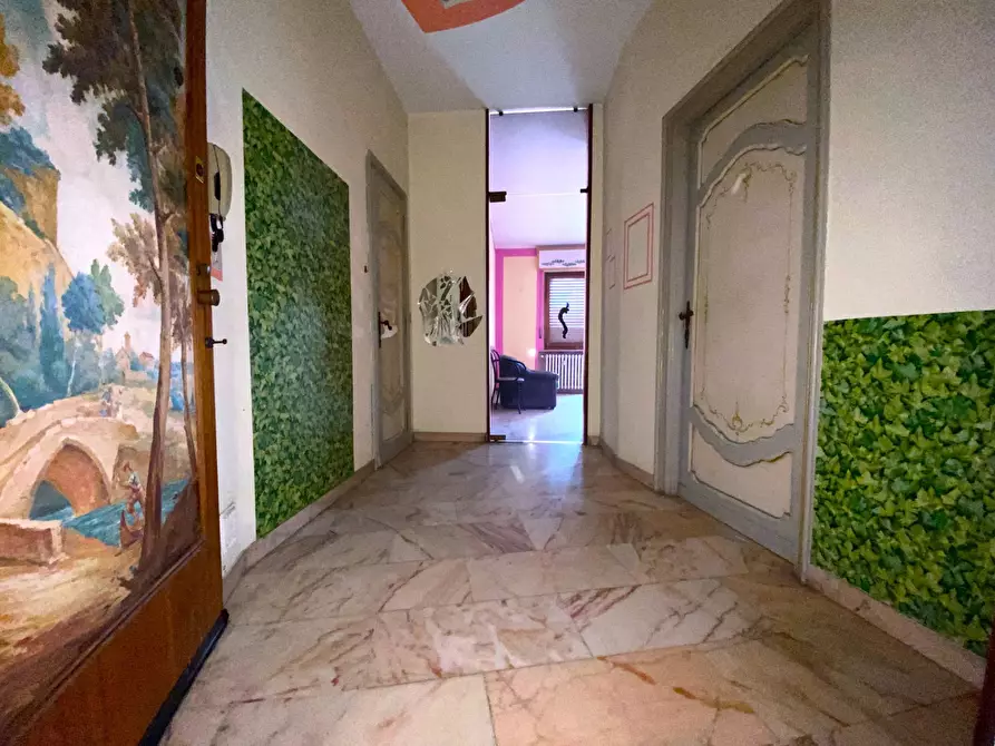 Immagine 30 di Appartamento in vendita  in Viale Divisione Cuneense a Dogliani