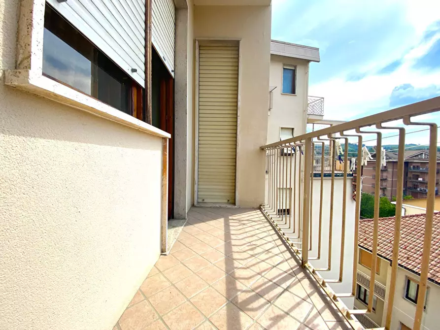 Immagine 9 di Appartamento in vendita  in Viale Divisione Cuneense a Dogliani