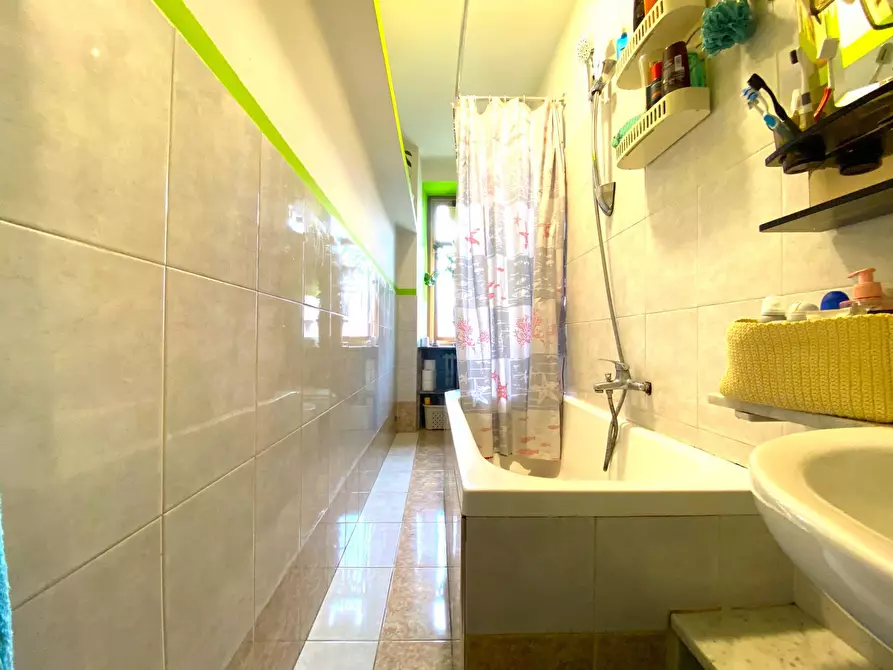 Immagine 26 di Appartamento in vendita  in Via Monte Rosa a Torino