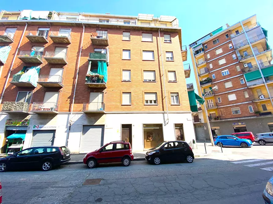 Immagine 22 di Locale commerciale in vendita  in Via Assisi a Torino