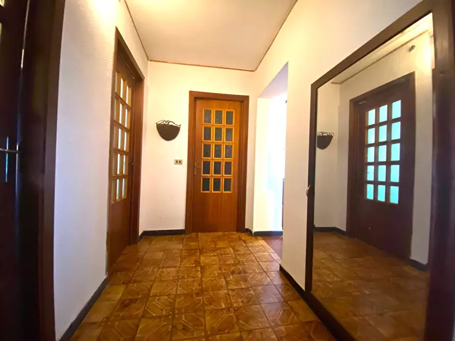 Immagine 12 di Casa indipendente in vendita  in LOCALITÀ  CERRERO a Sale Delle Langhe