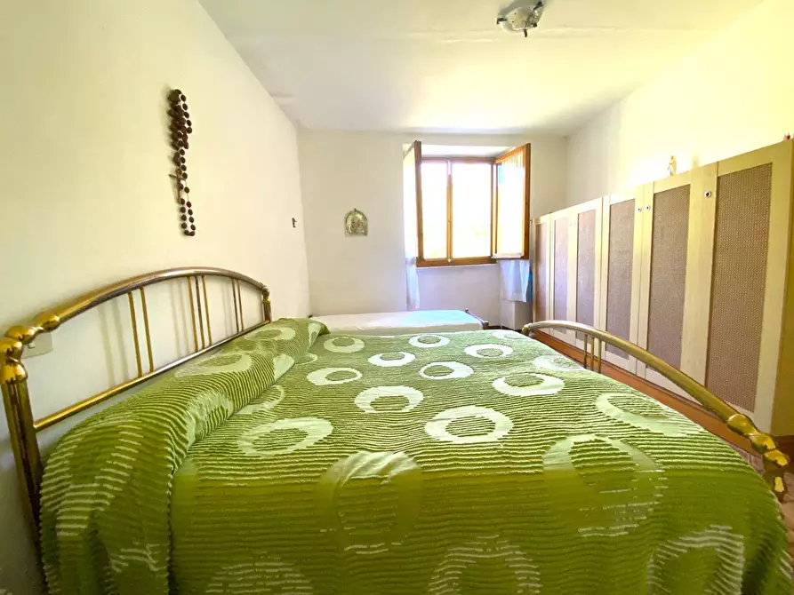 Immagine 21 di Casa indipendente in vendita  in LOCALITÀ  CERRERO a Sale Delle Langhe