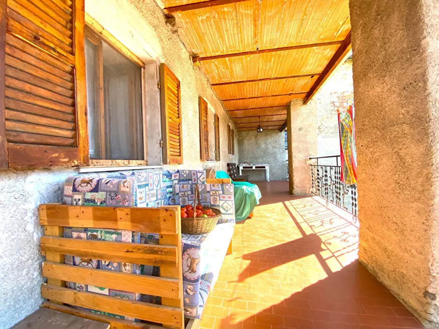 Immagine 24 di Casa indipendente in vendita  in LOCALITÀ  CERRERO a Sale Delle Langhe