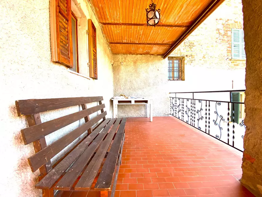 Immagine 25 di Casa indipendente in vendita  in LOCALITÀ  CERRERO a Sale Delle Langhe