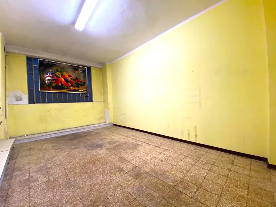 Immagine 3 di Magazzino in vendita  in Largo Orbassano a Torino