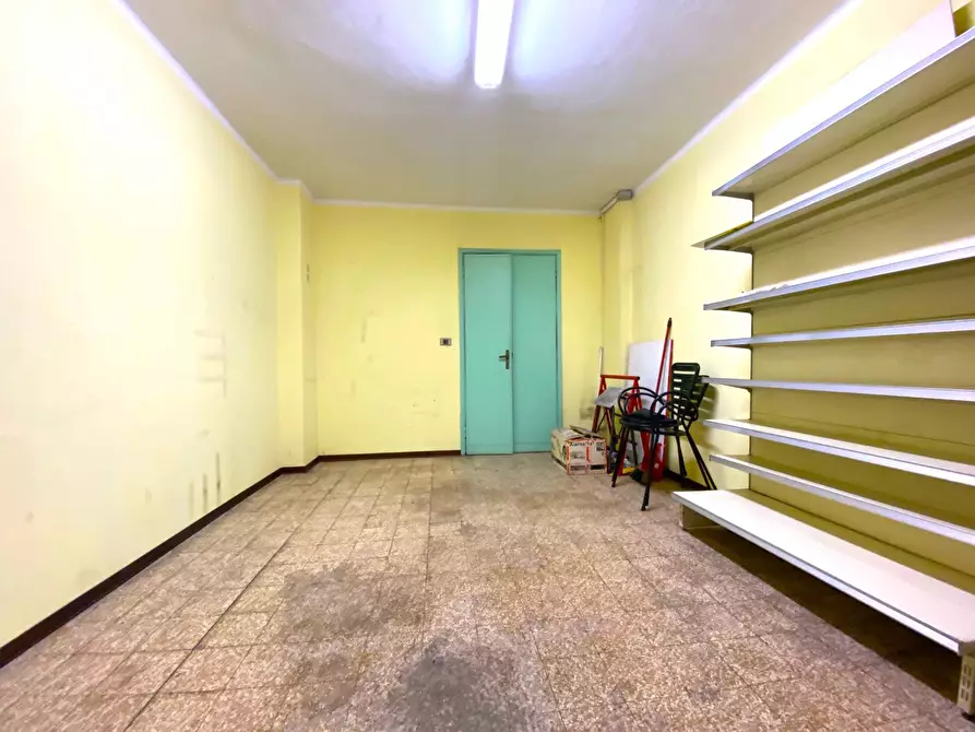 Immagine 5 di Magazzino in vendita  in Largo Orbassano a Torino