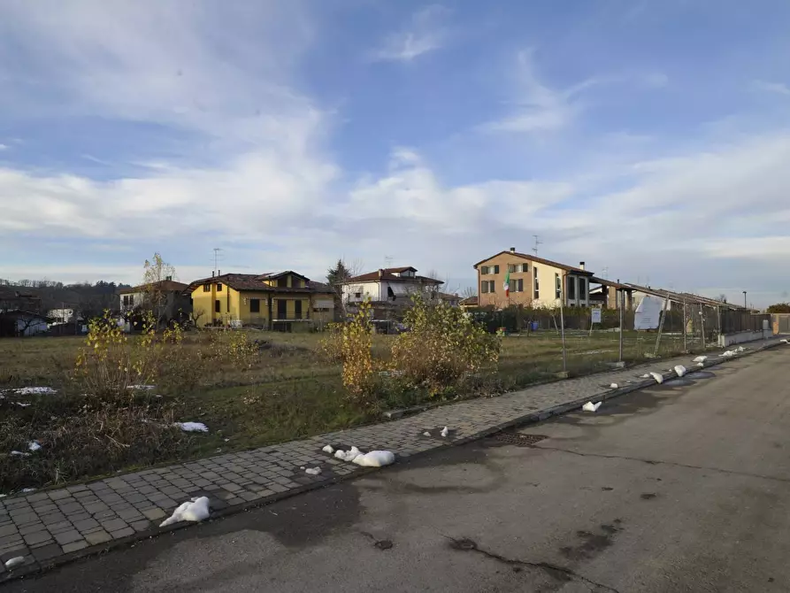 Immagine 26 di Terreno residenziale in vendita  in via Paolo Borsellino a Felino