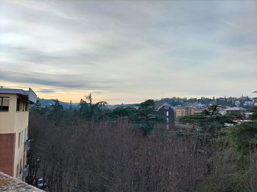 Immagine 2 di Appartamento in vendita  in Piazzale della Stazione a Salsomaggiore Terme
