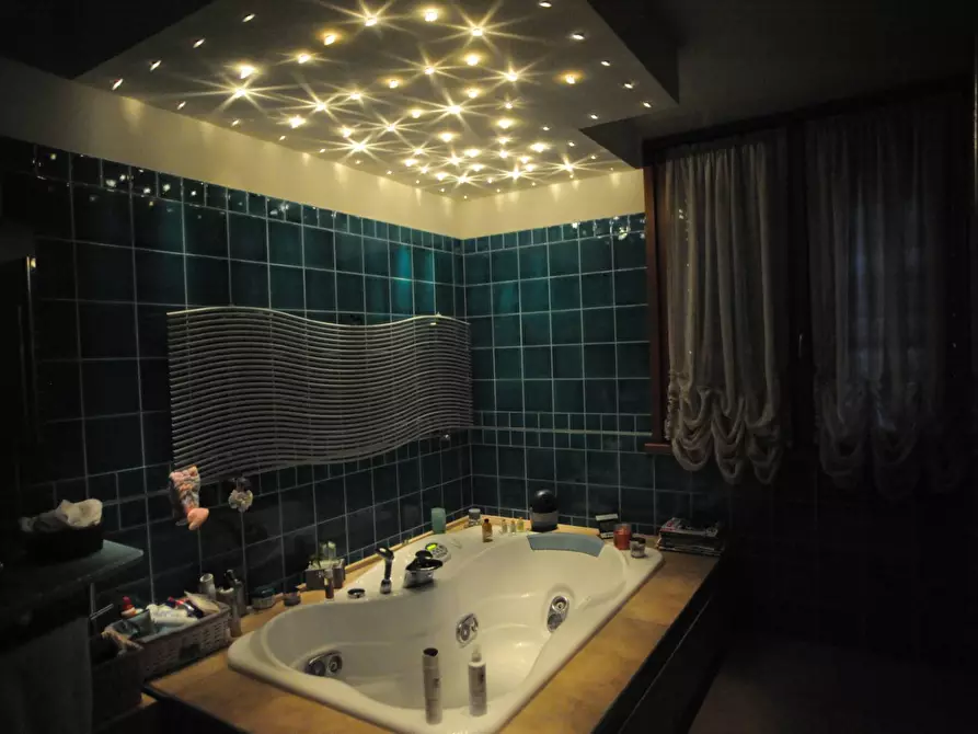 Immagine 25 di Villa in vendita  in Via Parola a Noceto