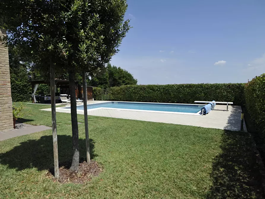 Immagine 29 di Villa in vendita  in Via Parola a Noceto