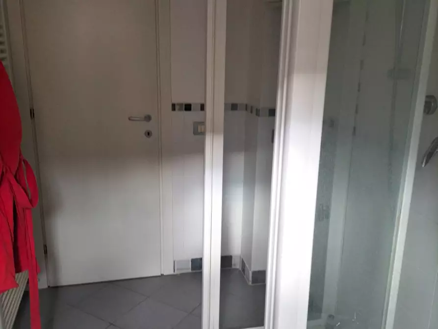 Immagine 6 di Appartamento in vendita  in viale I° Maggio a Fidenza