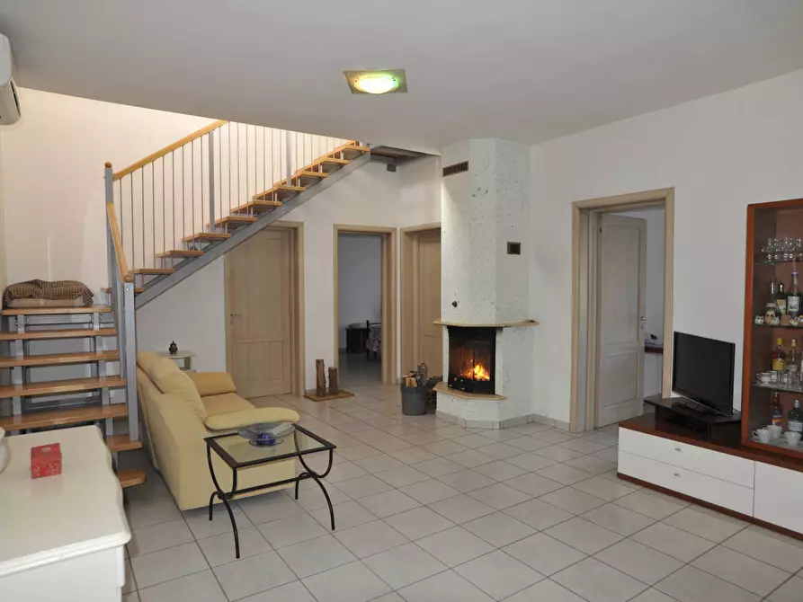 Immagine 15 di Villa in vendita  in frazione castione dei marchesi a Fidenza