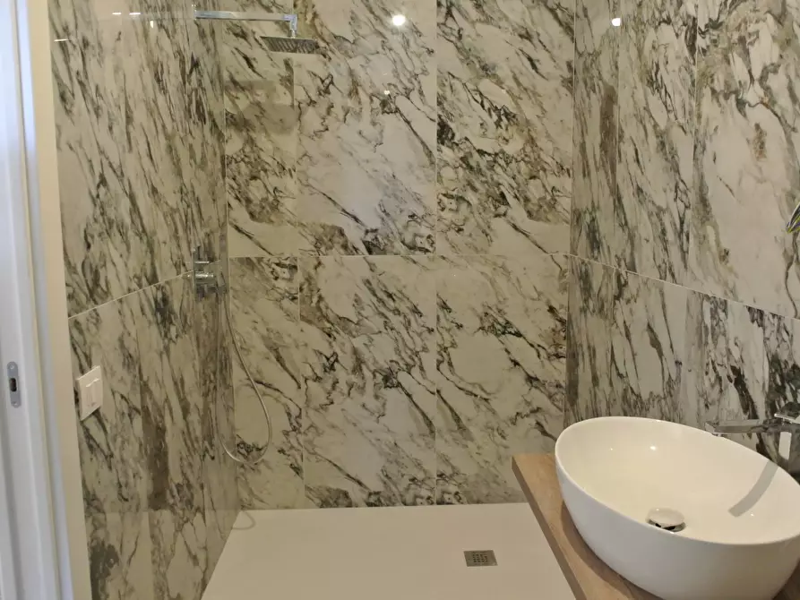 Immagine 21 di Appartamento in vendita  in P.zza Garibaldi a Fidenza