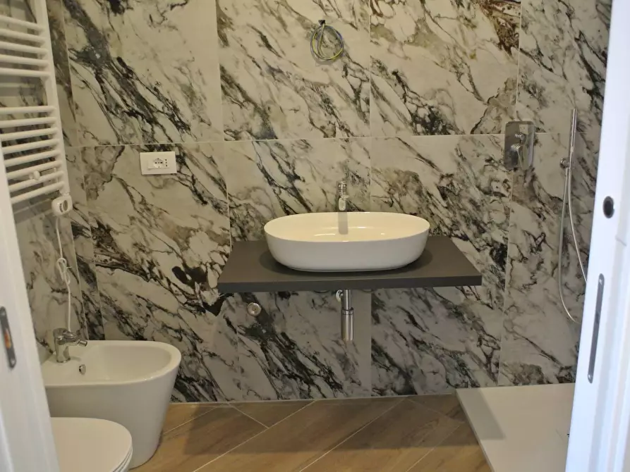 Immagine 14 di Appartamento in vendita  in p.zza garibaldi a Fidenza