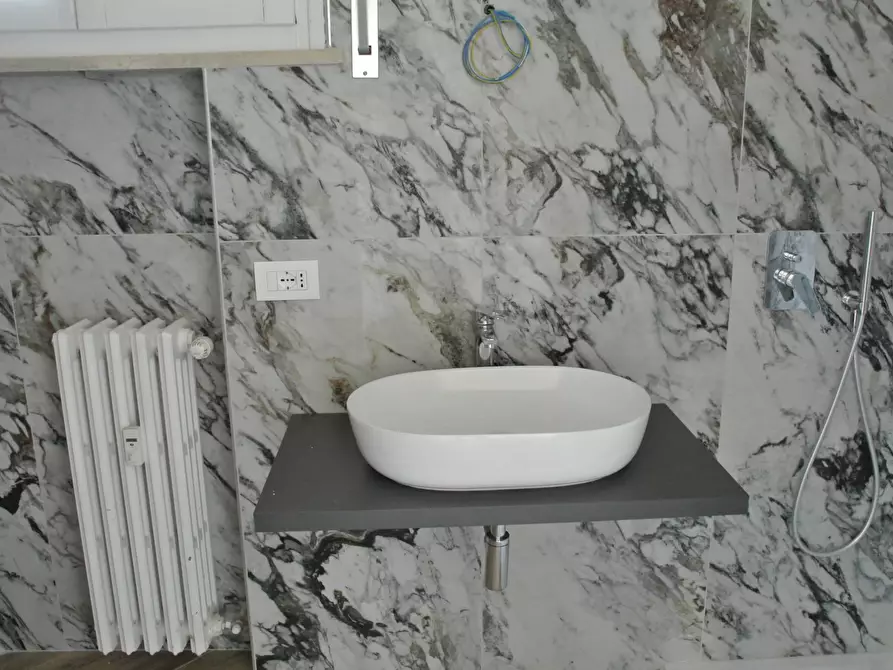 Immagine 22 di Appartamento in vendita  in p.zza garibaldi a Fidenza