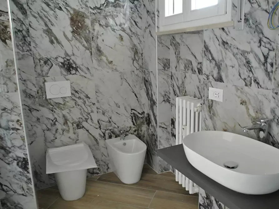 Immagine 21 di Appartamento in vendita  in p.zza garibaldi a Fidenza