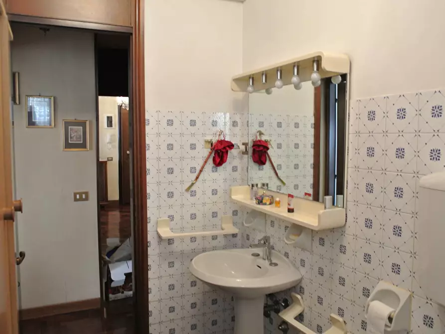 Immagine 18 di Appartamento in vendita  in Via Biagio Pascal a Parma