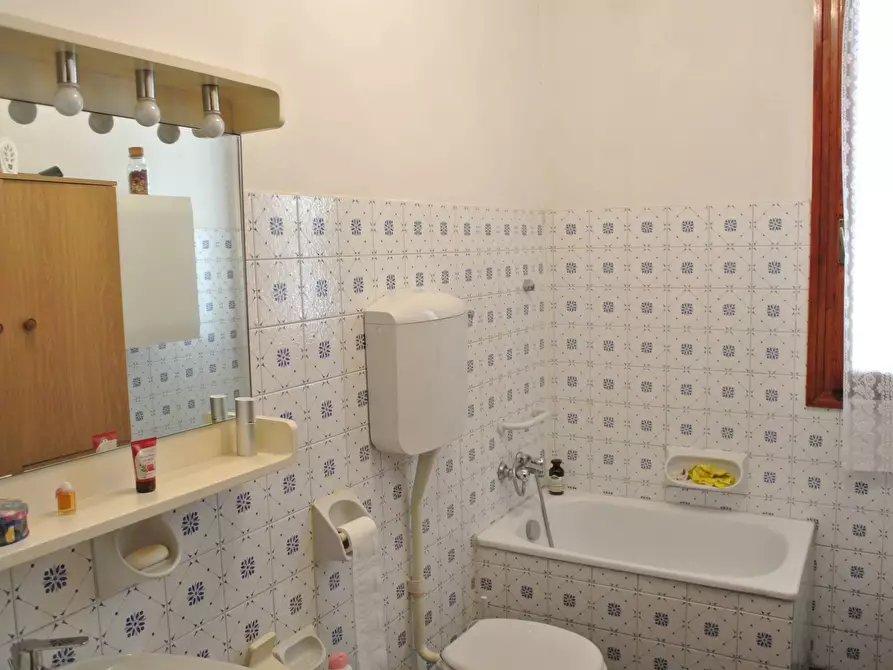 Immagine 19 di Appartamento in vendita  in Via Biagio Pascal a Parma