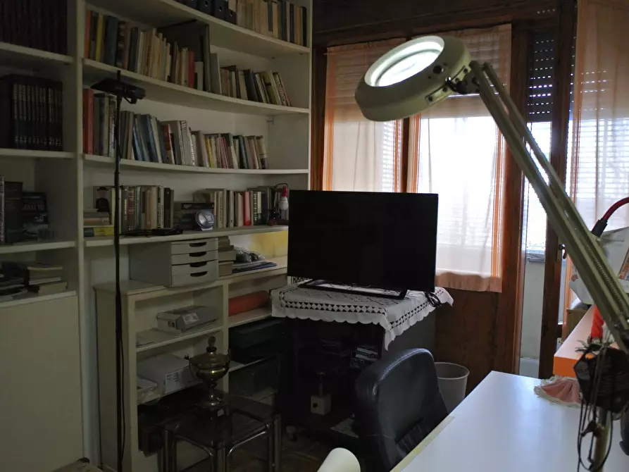 Immagine 27 di Appartamento in vendita  in Via Biagio Pascal a Parma