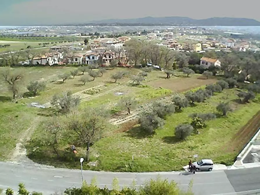 Immagine 5 di Terreno residenziale in vendita  in Viale Colli a Rosciano