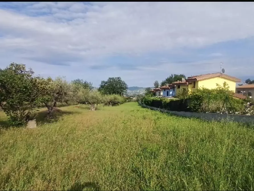 Immagine 2 di Terreno residenziale in vendita  in Viale Colli a Rosciano