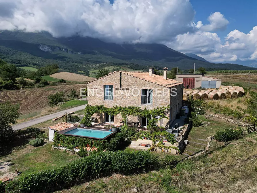 Immagine 1 di Rustico / casale in vendita  in Contrada Pagliari a Penne