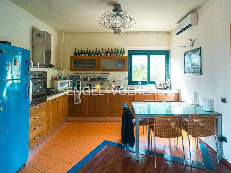 Immagine 20 di Palazzo in vendita  in Via catanzaro a Castellalto