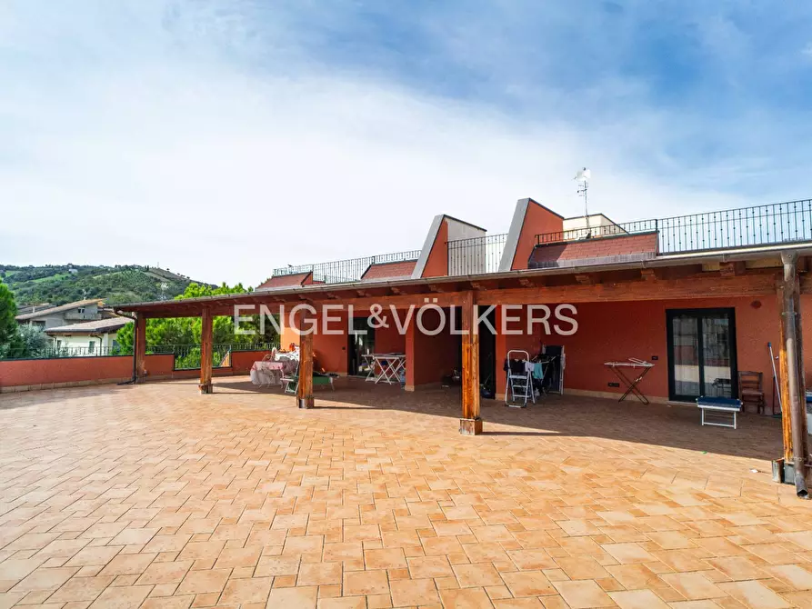 Immagine 22 di Palazzo in vendita  in Via catanzaro a Castellalto